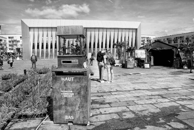 Calais - Place d'armes