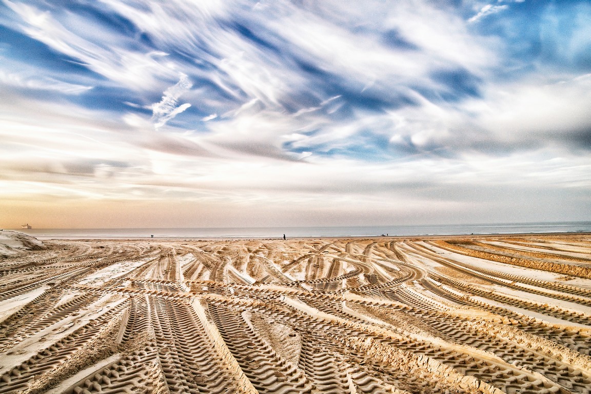Calais - Ciel et sable