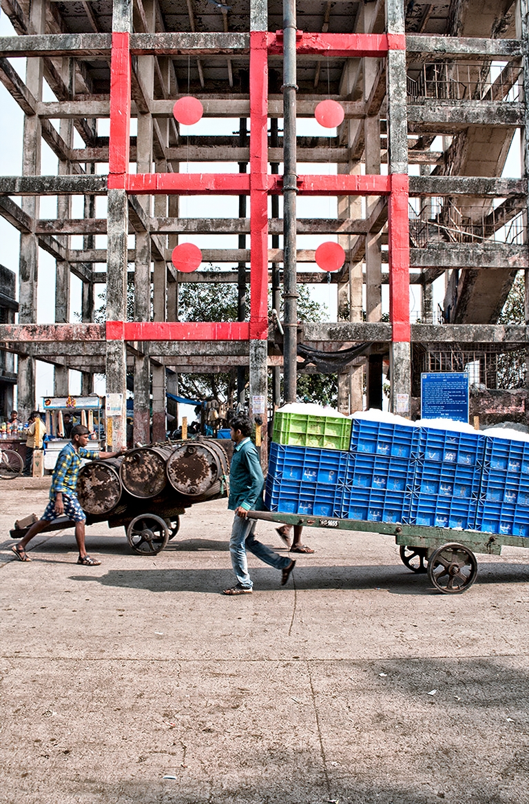 Ouvriers et Swastika